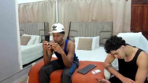 Snapshot of julian_billy chatting on 01.04.25 julian billy online show from 01.04.25