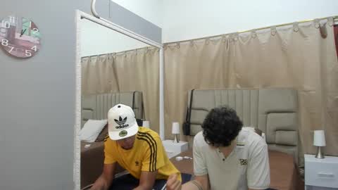 Snapshot of julian_billy chatting on 02.10.25 julian billy online show from 02.10.25