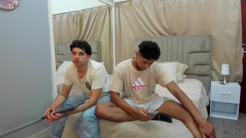 Snapshot of julian_billy chatting on 02.22.25 julian billy online show from 02.22.25