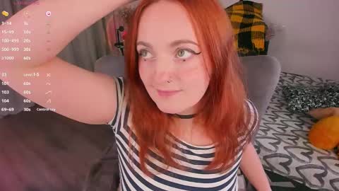 Snapshot of juliet_schoolgirl chatting on 09.22.25 Juliet online show from 09.22.25