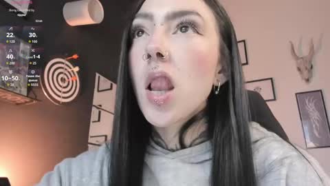 Snapshot of juliet_sourire chatting on 09.22.25 juliet_sourire online show from 09.22.25