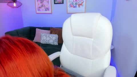 Snapshot of julietaa_boobs chatting on 09.30.25  J U L I E T A  online show from 09.30.25
