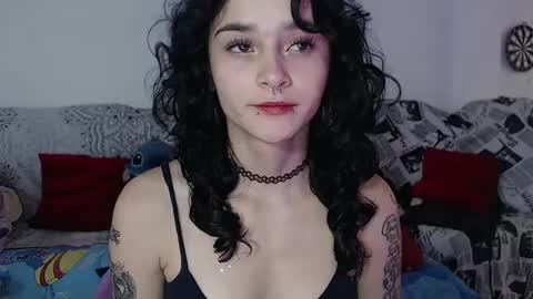 Snapshot of julietajaguar chatting on 01.15.25 Julieta Jaguar online show from 01.15.25