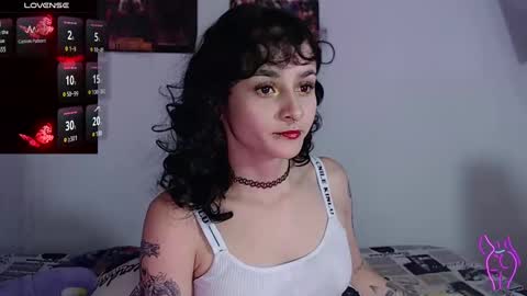 Snapshot of julietajaguar chatting on 02.26.25 Julieta Jaguar online show from 02.26.25