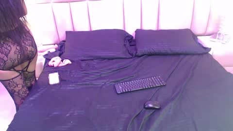 Snapshot of julitpink chatting on 10.04.25 julitpink online show from 10.04.25