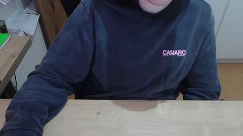 Snapshot of junk2711 chatting on 11.08.25 junk2711 online show from 11.08.25