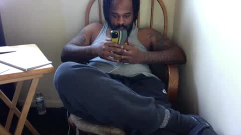 Snapshot of just2real chatting on 01.27.25 Real online show from 01.27.25