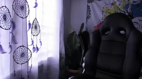 Snapshot of just_katiex chatting on 02.20.25 Sofia online show from 02.20.25