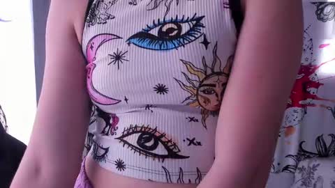 Snapshot of just_katiex chatting on 02.21.25 Sofia online show from 02.21.25