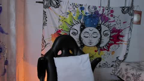 Snapshot of just_katiex chatting on 03.01.25 Sofia online show from 03.01.25