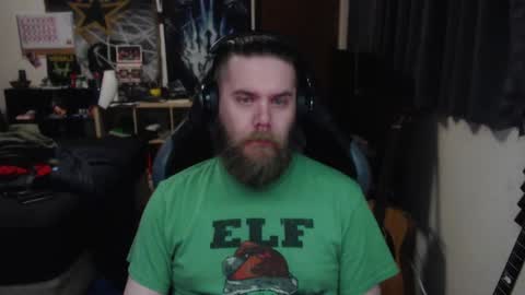 Snapshot of just_ryan88 chatting on 12.11.24 Ryan online show from 12.11.24