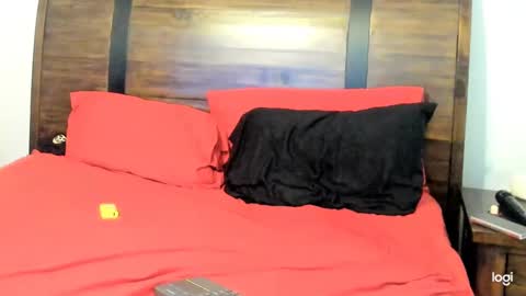 Snapshot of justmarriednsharing chatting on 12.19.24 Riley and Jeff online show from 12.19.24