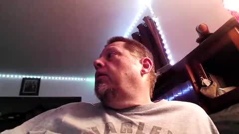 Snapshot of justsetfree chatting on 10.26.25 justsetfree online show from 10.26.25