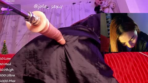 Snapshot of k4rolin chatting on 12.21.24 Karolin online show from 12.21.24