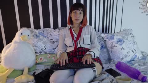 Snapshot of kad_kad chatting on 12.27.24 Kanela online show from 12.27.24