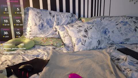 Snapshot of kad_kad chatting on 01.08.25 Kanela online show from 01.08.25