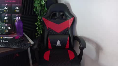 Snapshot of kad_kad chatting on 02.12.25 Kanela online show from 02.12.25