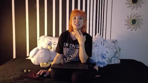 Snapshot of kad_kad chatting on 02.26.25 Kanela online show from 02.26.25