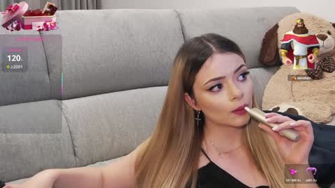 Snapshot of kailyn_moen01 chatting on 02.08.25 Kailyn online show from 02.08.25