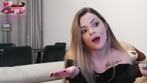 Snapshot of kailyn_moen01 chatting on 02.16.25 Kailyn online show from 02.16.25