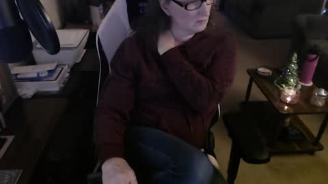 Snapshot of kait331 chatting on 12.16.24 Camprincess331 online show from 12.16.24