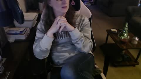 Snapshot of kait331 chatting on 12.18.24 Camprincess331 online show from 12.18.24