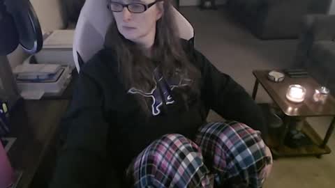 Snapshot of kait331 chatting on 01.05.25 Camprincess331 online show from 01.05.25