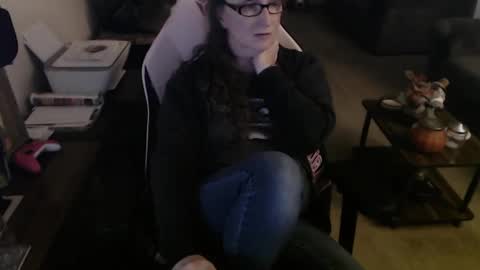 Snapshot of kait331 chatting on 10.08.25 Camprincess331 online show from 10.08.25