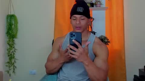 Snapshot of kale_tomson chatting on 01.28.25 kale thomson online show from 01.28.25