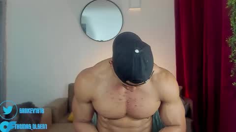 Snapshot of kale_tomson chatting on 09.22.25 kale thomson online show from 09.22.25