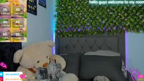 Snapshot of kami_22 chatting on 12.01.24 camilo independent model online show from 12.01.24