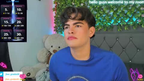 Snapshot of kami_22 chatting on 01.17.25 camilo independent model online show from 01.17.25