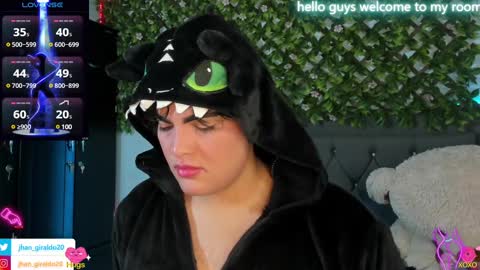 Snapshot of kami_22 chatting on 02.12.25 camilo independent model online show from 02.12.25