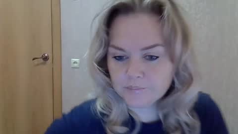 karennelsonx online show from 10.13.25