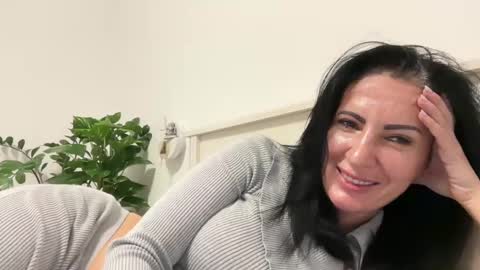 Snapshot of karinablair chatting on 12.15.24 Karina online show from 12.15.24