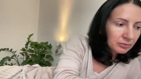 Snapshot of karinablair chatting on 01.31.25 Karina online show from 01.31.25