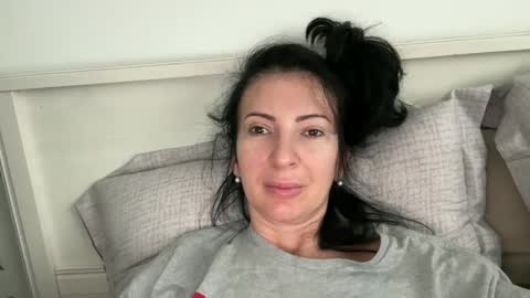 Snapshot of karinablair chatting on 02.01.25 Karina online show from 02.01.25