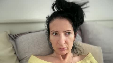 Snapshot of karinablair chatting on 02.13.25 Karina online show from 02.13.25