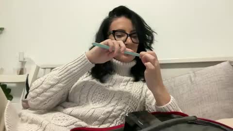 Snapshot of karinablair chatting on 02.26.25 Karina online show from 02.26.25