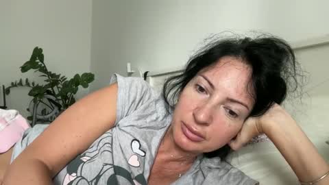 Snapshot of karinablair chatting on 09.30.25 Karina online show from 09.30.25