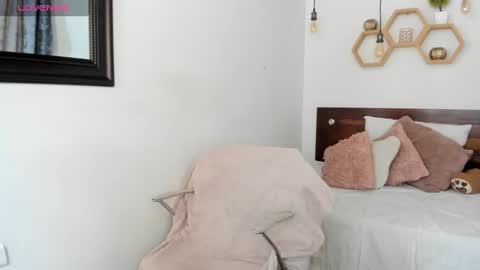 Snapshot of karinaebony_ chatting on 02.20.25 Karina online show from 02.20.25