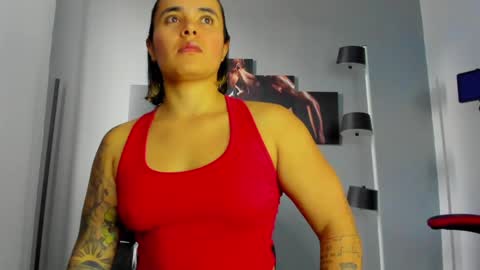 Snapshot of karlyjons_ chatting on 12.01.24 online show from 12.01.24