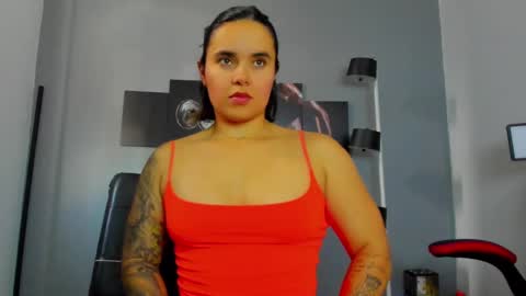 Snapshot of karlyjons_ chatting on 03.04.25 online show from 03.04.25