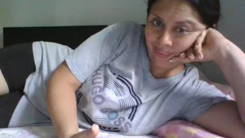 Snapshot of karol_gill chatting on 02.06.25 Karol online show from 02.06.25