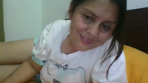 Snapshot of karol_gill chatting on 02.14.25 Karol online show from 02.14.25