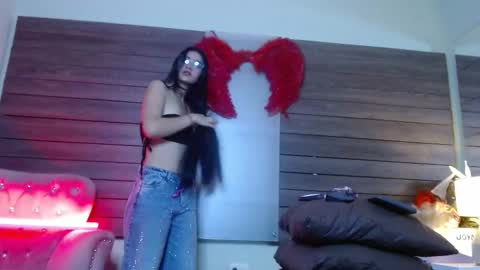 Snapshot of karol_yesenia chatting on 10.21.25 karol_yesenia online show from 10.21.25