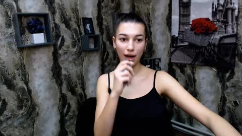 Karolina online show from 01.12.25
