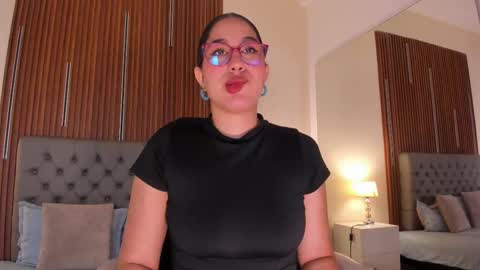 Karoline  online show from 09.27.25