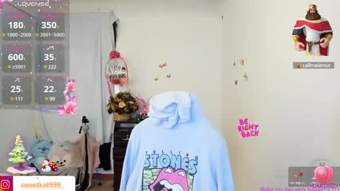 Snapshot of kat_ly_chan chatting on 12.20.24 Kat       online show from 12.20.24