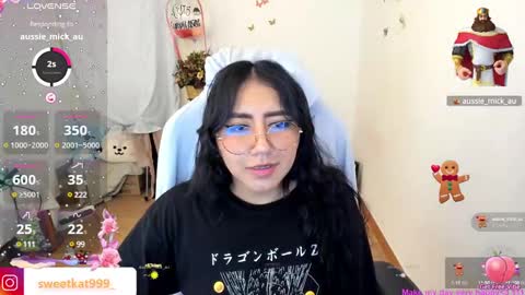 Snapshot of kat_ly_chan chatting on 12.25.24 Kat       online show from 12.25.24